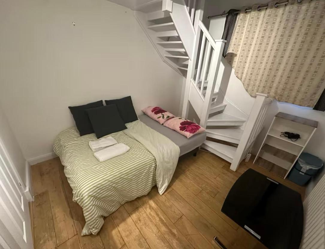 Cozy Rooms Near Central London Exterior foto